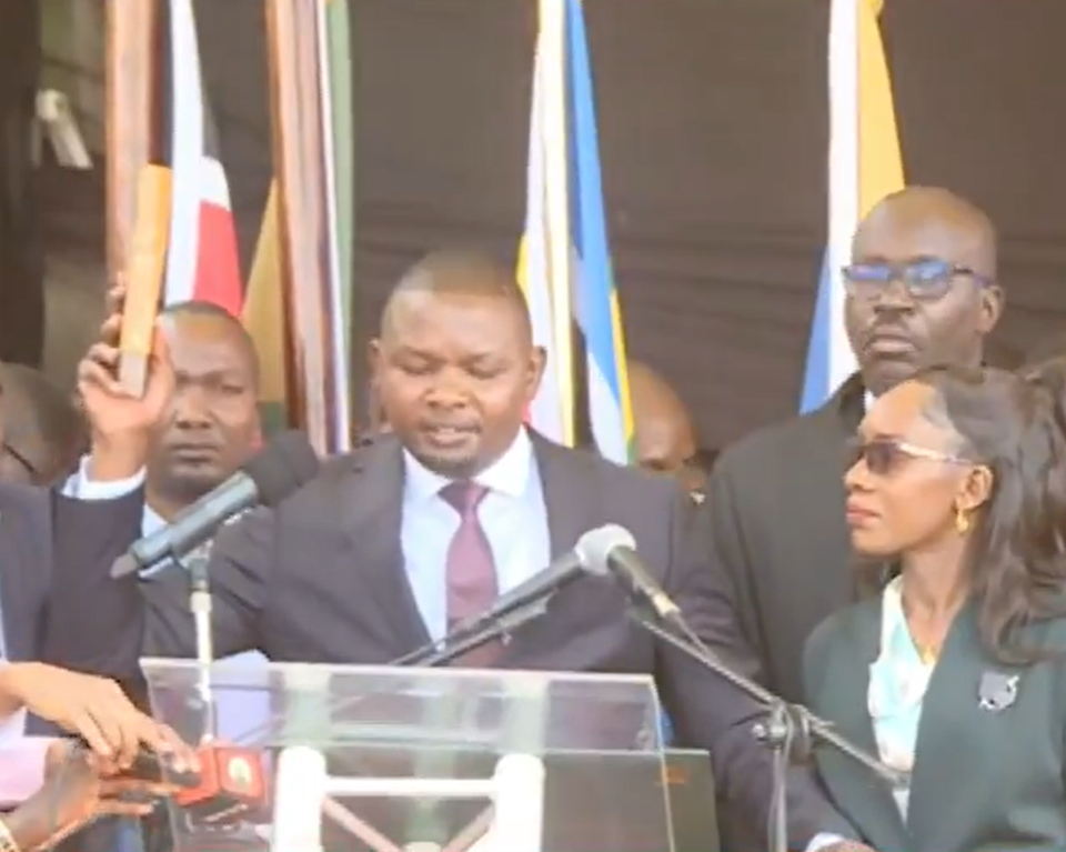 Screengrab image of Isaac mutuma being sworn into office.